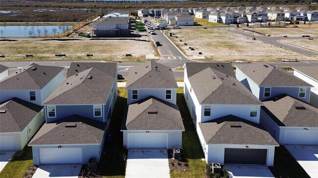 Building Photo - 2233 Southbury Dr