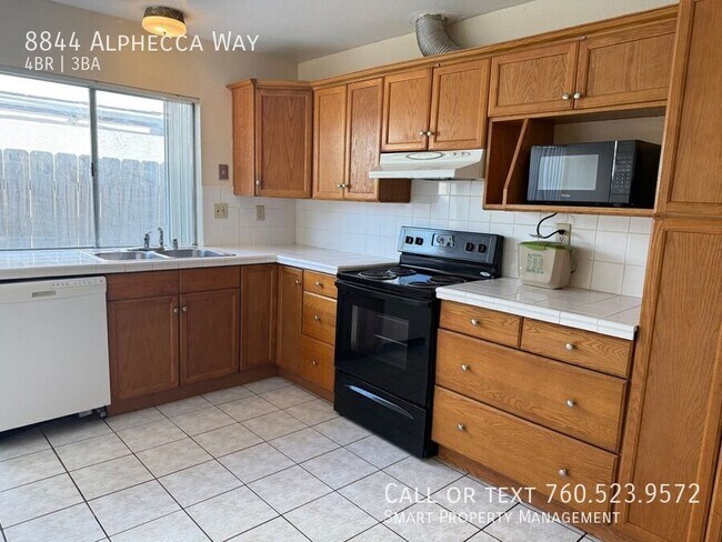 Building Photo - 8844 Alphecca Way