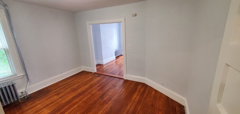 Building Photo - 82 Rockland St