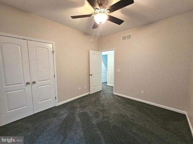 Building Photo - 270 Waterway Dr
