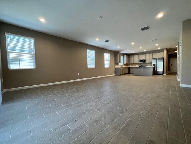 Building Photo - 18844 W Madison St