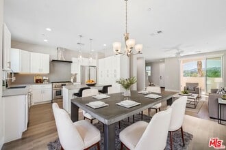 Building Photo - 4393 Paxton Pl