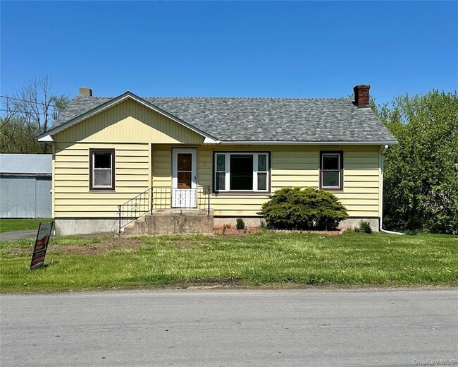 Building Photo - 111 Round Hill Rd