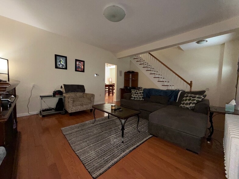 Building Photo - 34 Franklin St