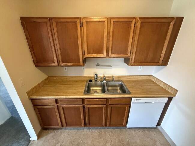 Building Photo - 1410 Crete Ct