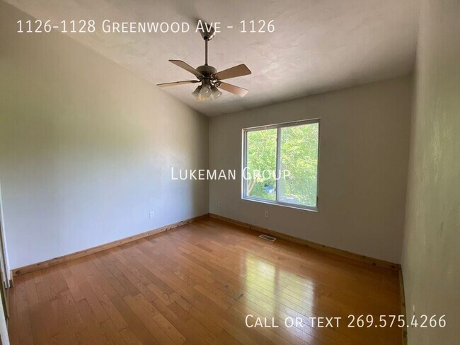 Building Photo - 1126-1128 Greenwood Ave-1126