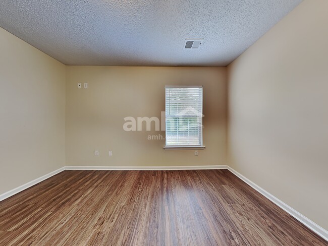 Building Photo - 1022 Deerberry Rd