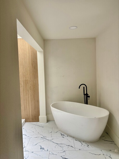 Building Photo - 3609 SW 38th Ave