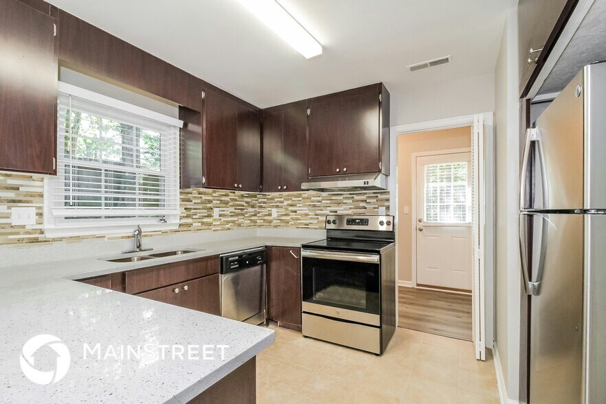 Building Photo - 5313 Westrock Dr