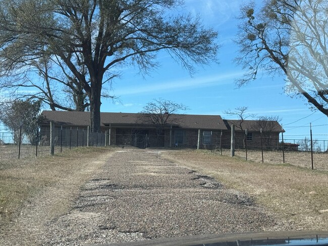 Primary Photo - 4 Bedroom Home in Longview ISD