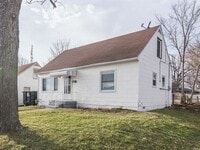 Building Photo - Spacious 4-Bedroom, 2-Bath Home with Garage, Side Parking & Private Backyard