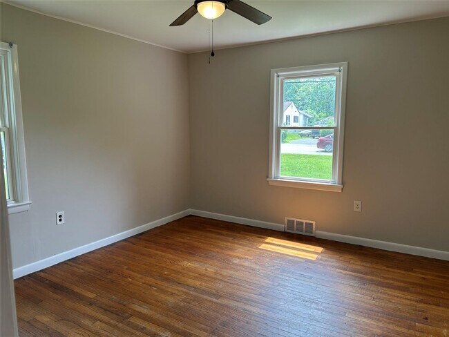 Building Photo - 2814 NY-94