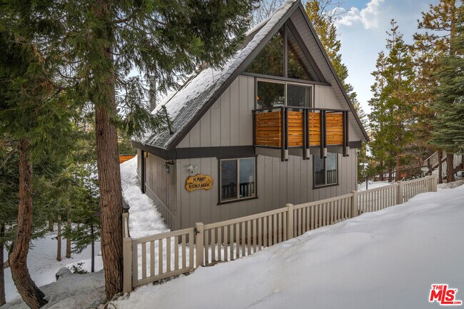 Building Photo - 1281 Aleutian Dr