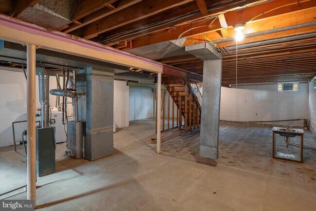 Building Photo - 3947 Setonhurst Rd