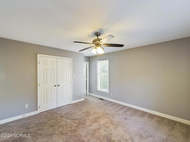 Building Photo - 3520 Casine Ct