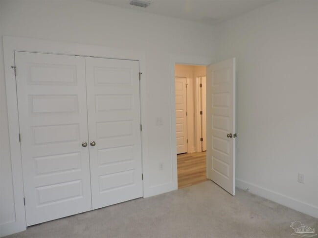 Building Photo - 6521 Paso Fino Dr