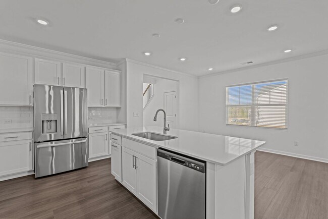 Building Photo - Beautiful 2-Story 4 Bedroom, 3 Bath Home in Angier — Just 30 Minutes from Downtown Raleigh