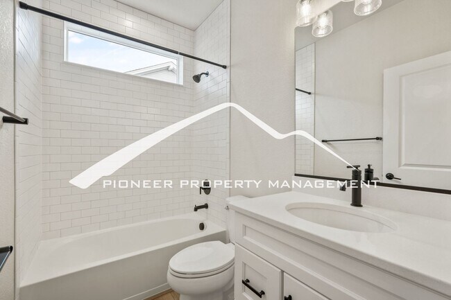 Building Photo - Main Floor Primary Home in Flying Horse with 5 Bedrooms, Gourmet Kitchen, Finished Basement & 4-C...