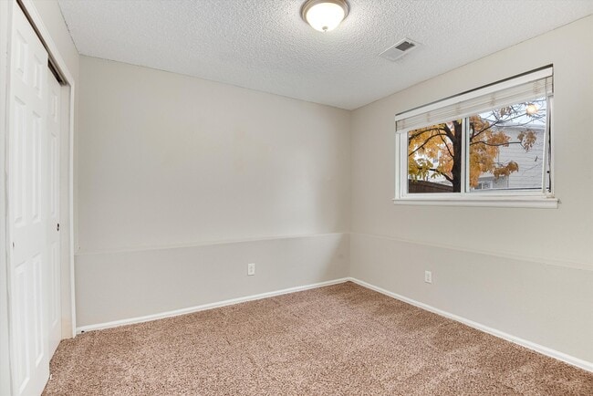 Building Photo - 3624 Bucknell Dr