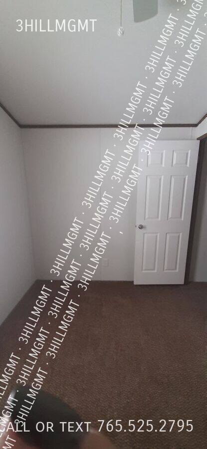 Building Photo - 13088 Crestview Ave