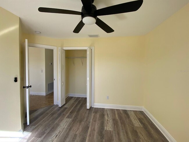 Building Photo - 6368 Sunnybrook Blvd