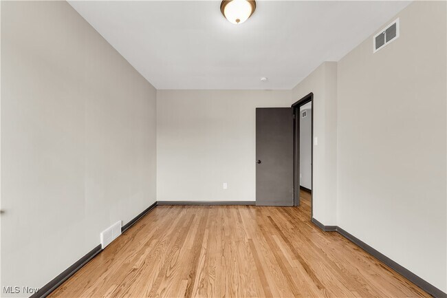 Building Photo - 5235 State Rd