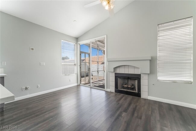 Building Photo - 1734 Talon Ave