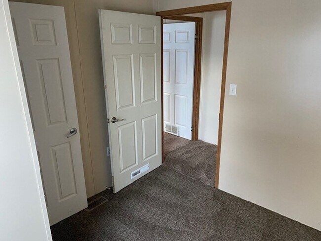 Building Photo - 3 Bedrooms, 1 Bathroom in Pequot Terrace Trailer Park Lot A20, Pequot Lakes, MN
