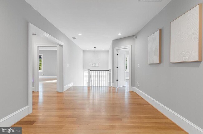 Building Photo - 7002 River Oaks Dr