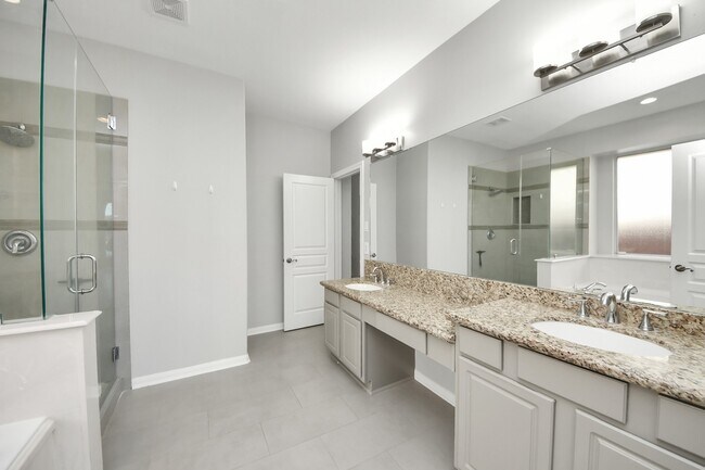 Building Photo - 14302 Jaubert Ct