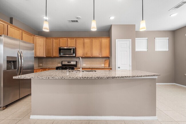 Building Photo - 9312 Bauer Vista Dr