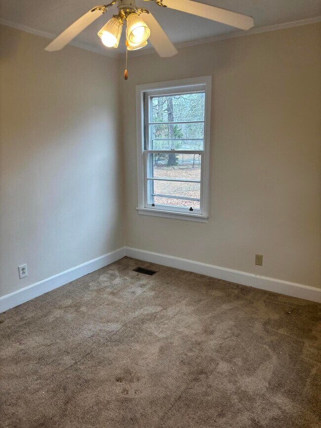 Building Photo - 232 Pinckney St