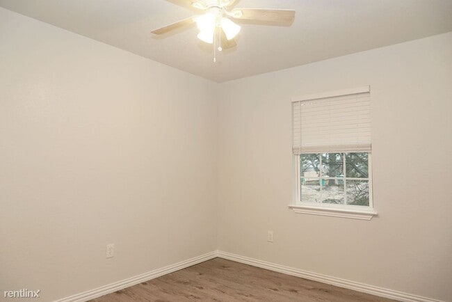 Building Photo - 3 br, 2 bath House - 7311 Farm to Market R...