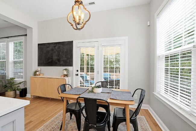 Building Photo - Welcome Home to 8626 Sagekirk Ct