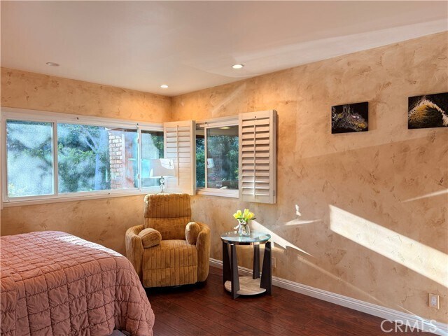 Building Photo - 2500 Benedict Canyon Drive