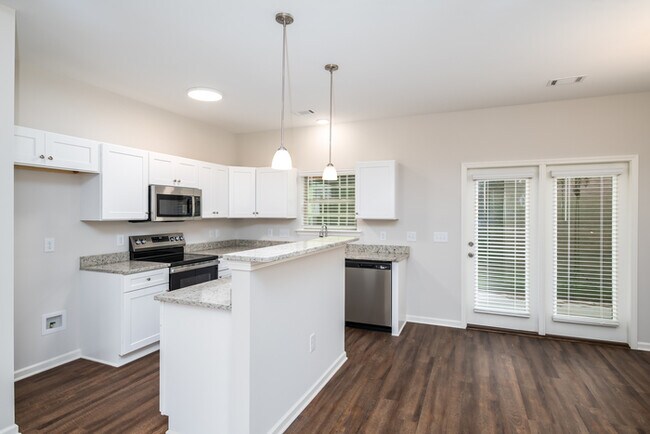 Building Photo - 246 Brownstone Loop