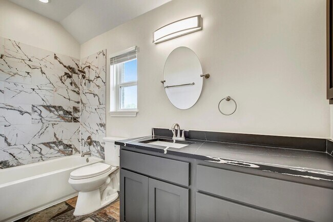 Building Photo - 309 Camperdown Elm Dr