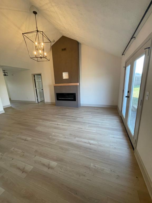 Building Photo - 13003 Sunset Dr