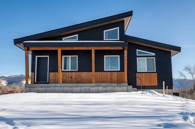 Building Photo - 363 Palisade Trail