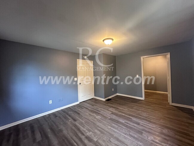 Building Photo - 1101 Chandler-