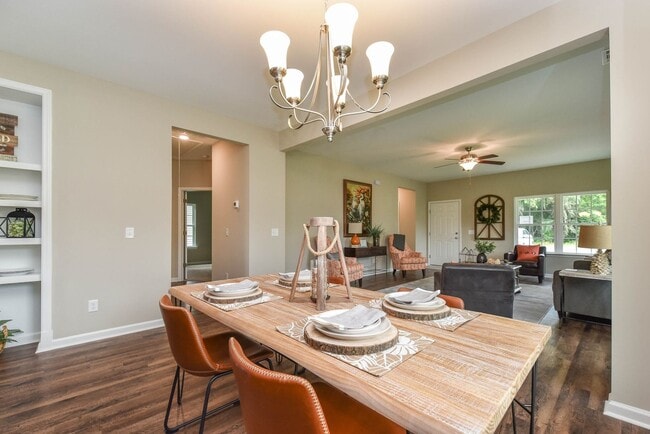 Building Photo - Coming Available!