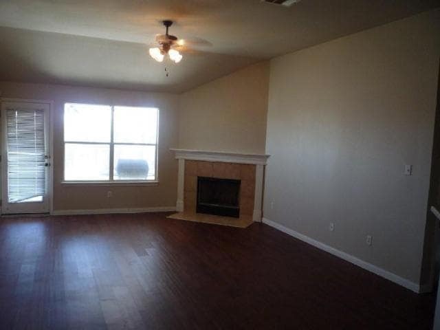 Building Photo - 102 Aguilar Dr