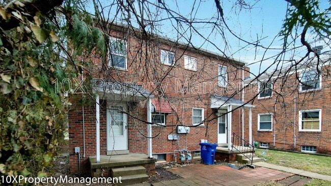 Building Photo - 2911 Sullivant Ave