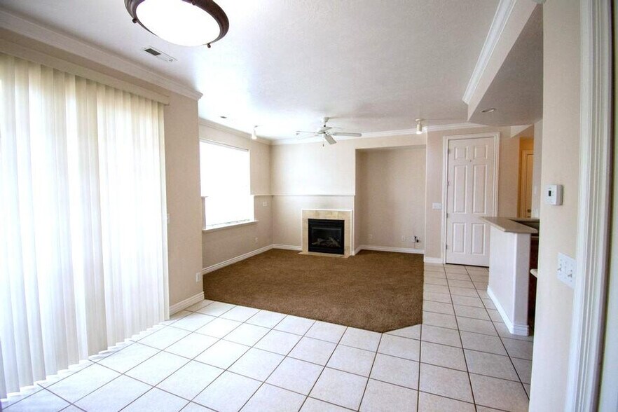 Building Photo - 272 W 400 N