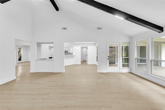 Building Photo - 13826 Wooded Creek Ct