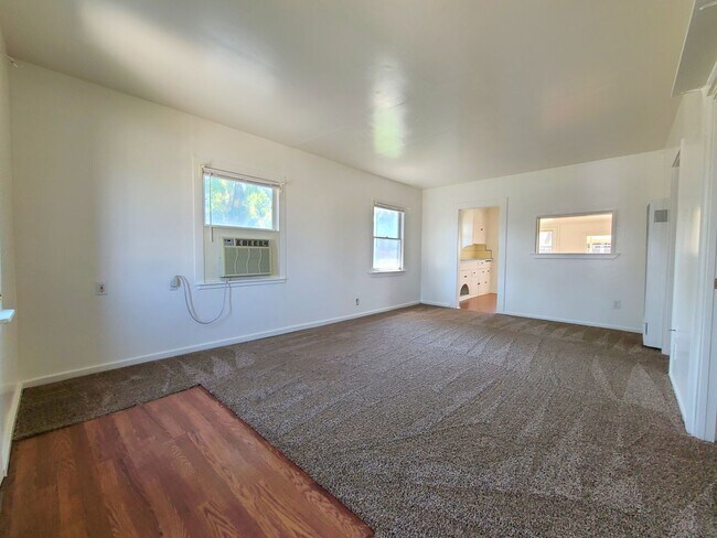 Building Photo - Single-Story 2-Bedroom Home in Calimesa!