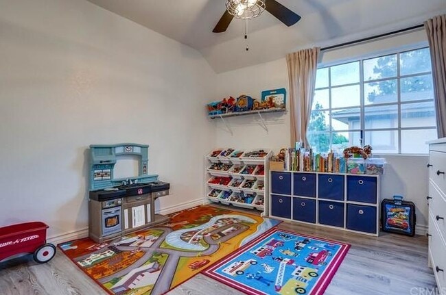 Building Photo - 1833 Camberley Ln