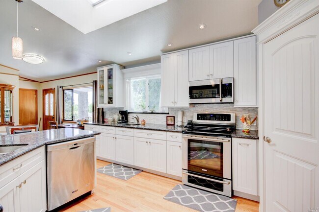 Building Photo - 3340 Terra Linda Dr