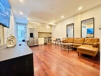 Building Photo - Furnished room/NOT APARTMENT