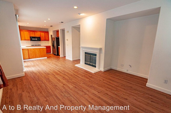 Building Photo - 3 br, 2.5 bath House - 2976 Stallion Way